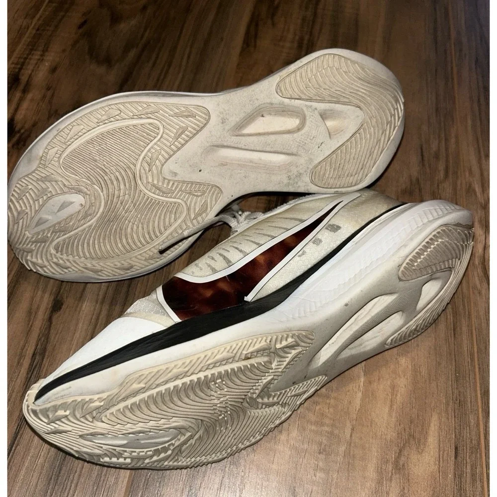 Womens Nike Zoom Gravity Size 7 Tennis‎ Shoes